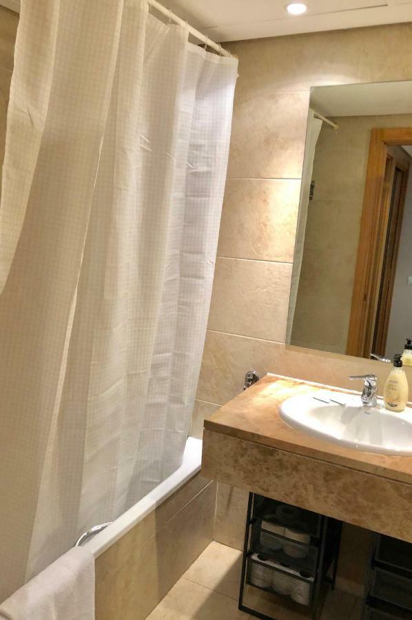 New Apartments Airport Ifema マドリード エクステリア 写真